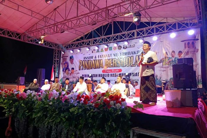 Hadirkan Ning Umi Laila, Pandawa Bersholawat di Tuban Dihadiri Ribuan Jamaah Hadirkan Ning Umi Laila, Pandawa Bersholawat di Tuban Dihadiri Ribuan Jamaah