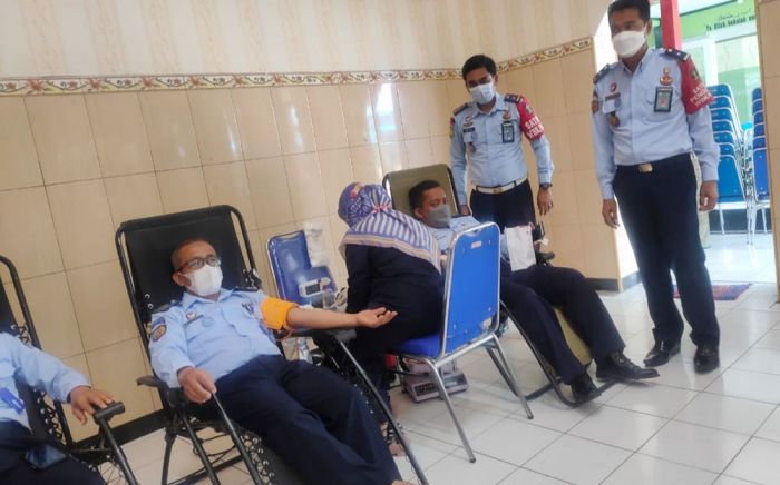 Peringatan Hari Dharma Karyadhika 2021, Lapas Kelas IIB Jombang Gelar Baksos Peringatan Hari Dharma Karyadhika 2021, Lapas Kelas IIB Jombang Gelar Baksos