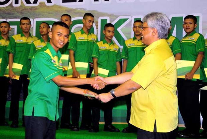 Petrokimia Gresik Mewisuda 119 Siswa Lolapil Petrokimia Gresik Mewisuda 119 Siswa Lolapil