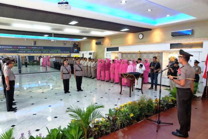 Wakapolresta Sidoarjo AKBP Pasma Royce Resmi Diganti AKBP Donny Adityawarman Wakapolresta Sidoarjo AKBP Pasma Royce Resmi Diganti AKBP Donny Adityawarman