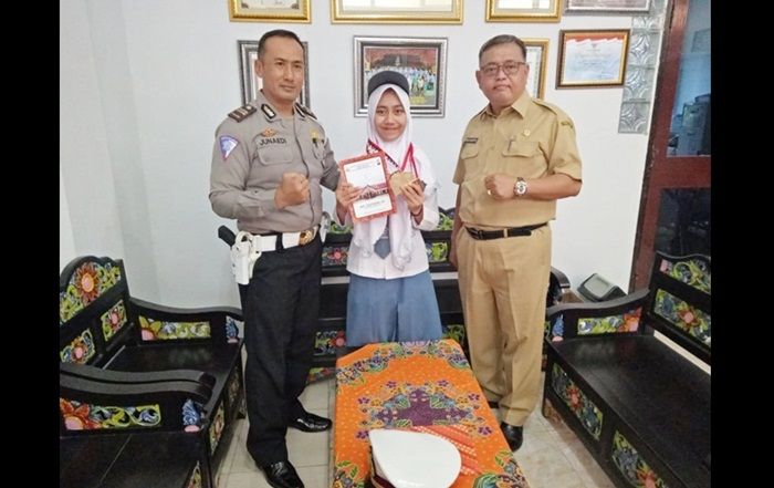 Siswi SMKN 2 Pamekasan Juarai Taekwondo Tingkat Nasional Siswi SMKN 2 Pamekasan Juarai Taekwondo Tingkat Nasional