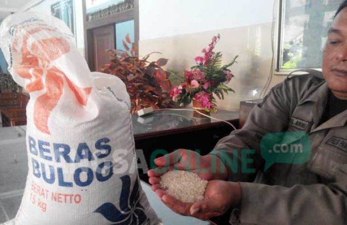 Apek, Warga Sroyo Kembalikan Raskin Apek, Warga Sroyo Kembalikan Raskin