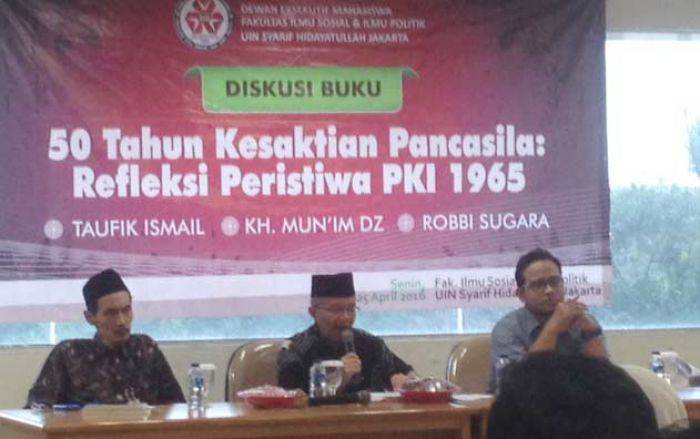 Taufiq Ismail Sebut PKI Pandai Berdusta dan Memutarbalikan Fakta Taufiq Ismail Sebut PKI Pandai Berdusta dan Memutarbalikan Fakta