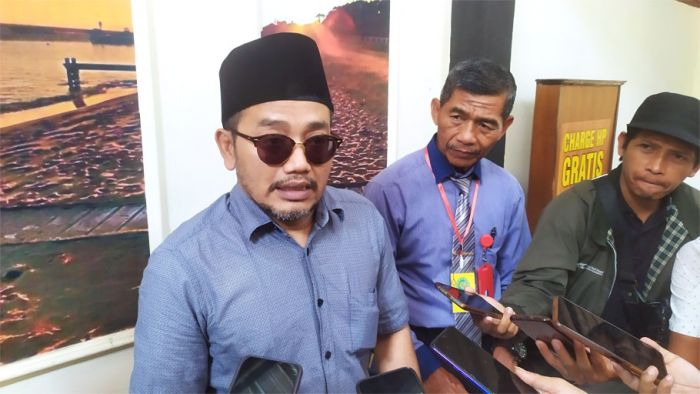 GNB Berangkatkan 19 Kiai di Jatim Antar Pasangan AMIN Daftar ke KPU GNB Berangkatkan 19 Kiai di Jatim Antar Pasangan AMIN Daftar ke KPU