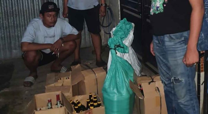 Polres Jombang Sita 916 Botol Miras, 2 Pelaku Diamankan di Mojowarno Polres Jombang Sita 916 Botol Miras, 2 Pelaku Diamankan di Mojowarno
