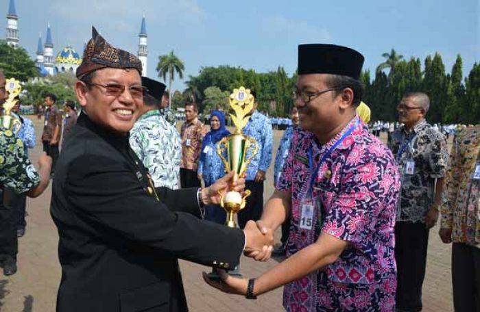 MAN Tuban Keluar sebagai Juara Adiwiyata 2015 Tingkat SLTA