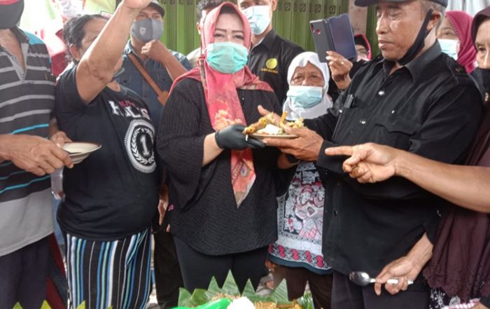 Unggul di Pilkada, Pedagang Pasar Stasiun Gelar Syukuran dan Doa Bersama Bareng Cawabup Lisdyarita