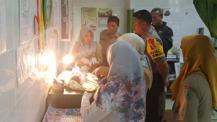 Penemuan Bayi di Dalam Kardus Hebohkan Warga Desa Candinegoro Sidoarjo