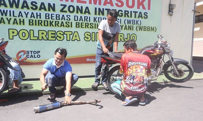 Pemilik Motor yang Terjaring Razia Harus Hancurkan Knalpot Brongnya, Diganti dengan Knalpot Standar