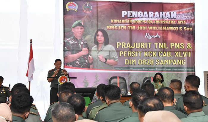 Brigjen TNI Widjanarko Kunker ke Kodim 0828/Sampang Brigjen TNI Widjanarko Kunker ke Kodim 0828/Sampang