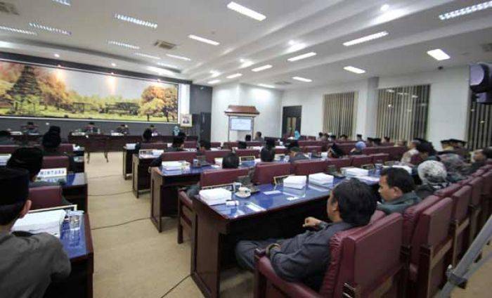 DPRD Kabupaten Blitar Setujui Ranperda Perubahan Organisasi dan Tata Kerja Sekretariat DPR