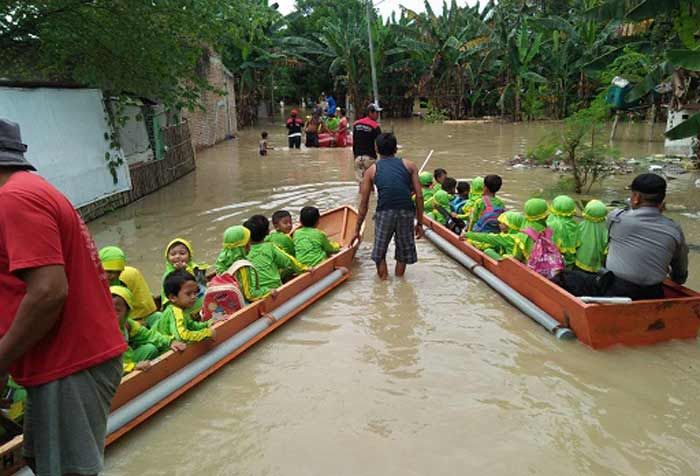 Bengawan Solo Siaga II, Bojonegoro Darurat Banjir Bengawan Solo Siaga II, Bojonegoro Darurat Banjir