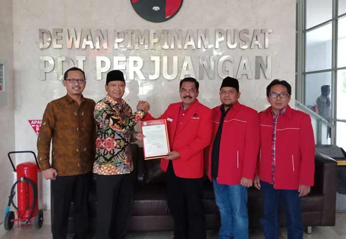 Atas Saran Kiai, PDIP Resmi Merekom Pasangan Adjib di Pilbup Pasuruan