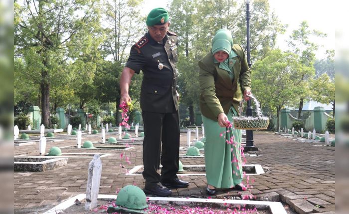 Dandim Ngawi Ziarah ke TMP Peringati Hari Juang Kartika