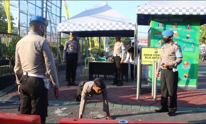Sosialisasi Inpres No. 6 Tahun 2020 di Lingkungan Kepolisian, Polres Ngawi Tindak Sejumlah Pelanggar Sosialisasi Inpres No. 6 Tahun 2020 di Lingkungan Kepolisian, Polres Ngawi Tindak Sejumlah Pelanggar