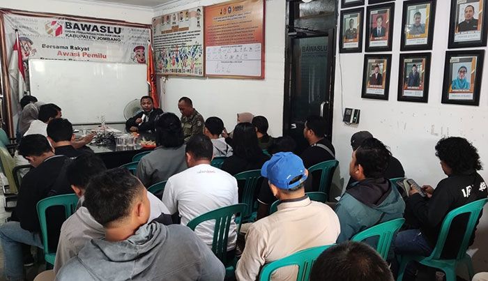 Bawaslu Jombang Buka Rekrutmen Panwascam untuk Pemilu 2024 Bawaslu Jombang Buka Rekrutmen Panwascam untuk Pemilu 2024