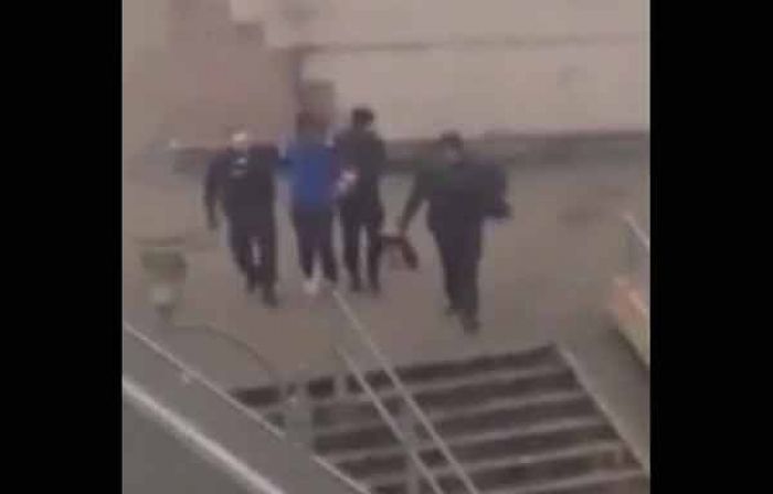 Gara-gara Polisi Masukkan Tongkat ke Dubur Warga Negro, Paris Rusuh Gara-gara Polisi Masukkan Tongkat ke Dubur Warga Negro, Paris Rusuh