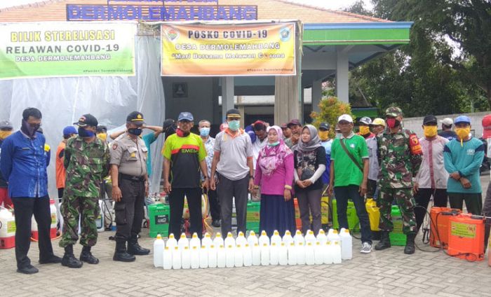 Pemdes Demolemahbang Luncurkan Gerakan Lawan Covid-19, Semprot Disinfektan Sampai ke RT