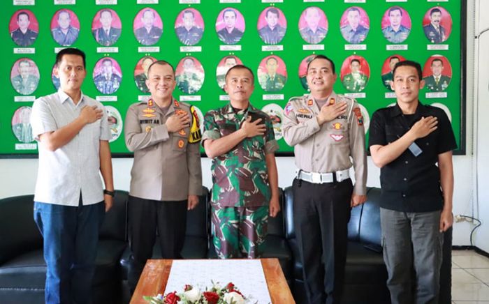 Tingkatkan Sinergitas, Kapolres Mojokerto Kota Silaturahmi ke Danrem 082/CPYJ Tingkatkan Sinergitas, Kapolres Mojokerto Kota Silaturahmi ke Danrem 082/CPYJ