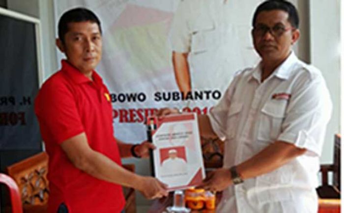 Fauzan Adhima Serahkan Berkas Pendaftaran Balon Bupati Sampang ke Partai Gerindra