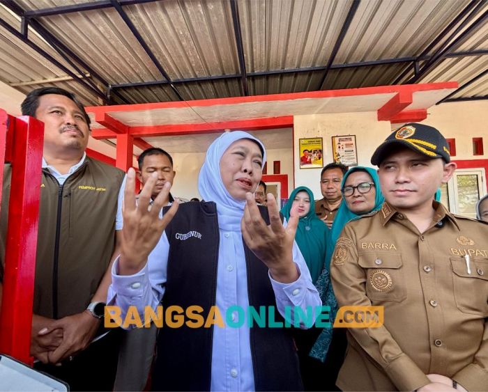 Tinjau Koperasi Desa Merah Putih di Mojokerto, Gubernur Jatim Komitmen Ringankan Beban Masyarakat Tinjau Koperasi Desa Merah Putih di Mojokerto, Gubernur Jatim Komitmen Ringankan Beban Masyarakat
