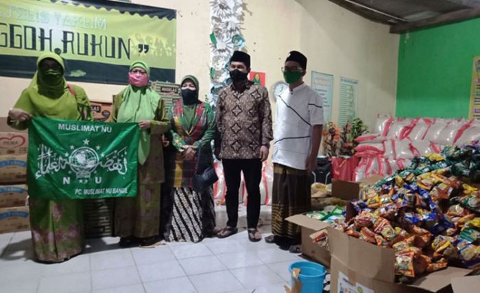 Anggota DPR RI Anisah Syakur Bagikan Paket Sembako dan Masker Gratis Anggota DPR RI Anisah Syakur Bagikan Paket Sembako dan Masker Gratis
