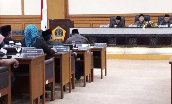 DPRD Gresik Siap Revisi 7 Raperda Inisiatif DPRD Gresik Siap Revisi 7 Raperda Inisiatif