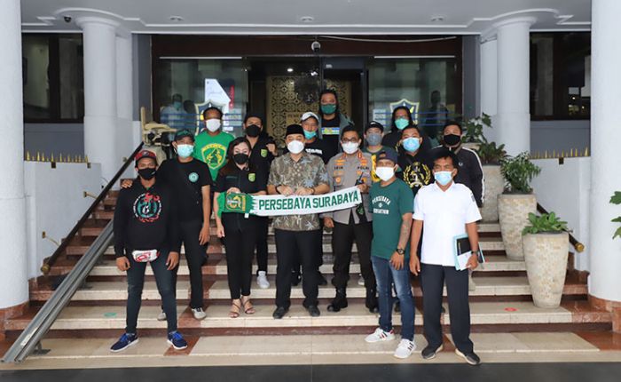 Peringati ​HUT Persebaya, Lagu "Song for Pride" Akan Menggema di Traffic Light Surabaya