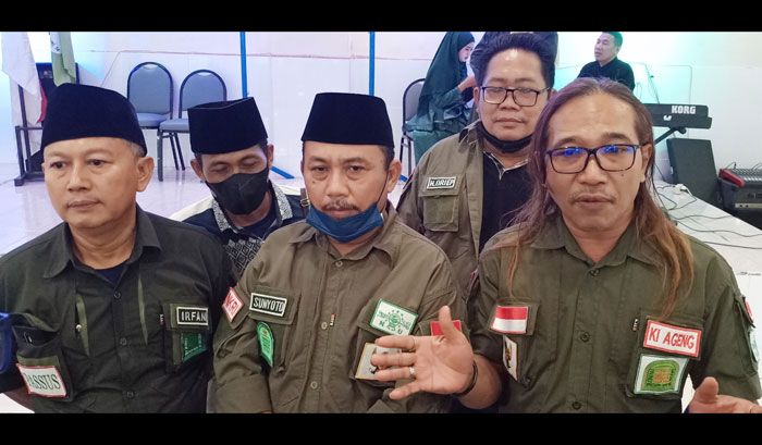 Kecewa Keluhan Tak Digubris, IWNU Gresik Evaluasi Dukungan Terhadap Gus Yani-Bu Min Kecewa Keluhan Tak Digubris, IWNU Gresik Evaluasi Dukungan Terhadap Gus Yani-Bu Min