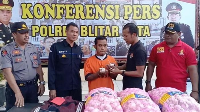 Pemuda di Blitar Nekat Curi 3 Karung Bawang Putih untuk Bersenang-senang di Kafe