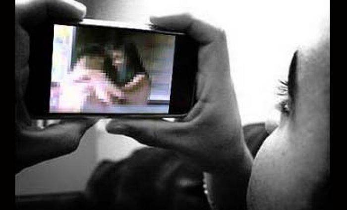 Terangsang Usai Nonton Film Porno, Pemuda di Pacitan Coba Cabuli Janda Terangsang Usai Nonton Film Porno, Pemuda di Pacitan Coba Cabuli Janda