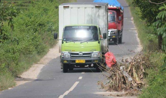 Sudah Lama Rusak, Jalan Poros Kecamatan Bancar - Jarirogo Tak Kunjung Diperbaiki Sudah Lama Rusak, Jalan Poros Kecamatan Bancar - Jarirogo Tak Kunjung Diperbaiki