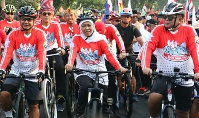 Ngontel Bareng Jogo Jawa Timur, Khofifah Ingatkan Persatuan dan Kesatuan Ngontel Bareng Jogo Jawa Timur, Khofifah Ingatkan Persatuan dan Kesatuan