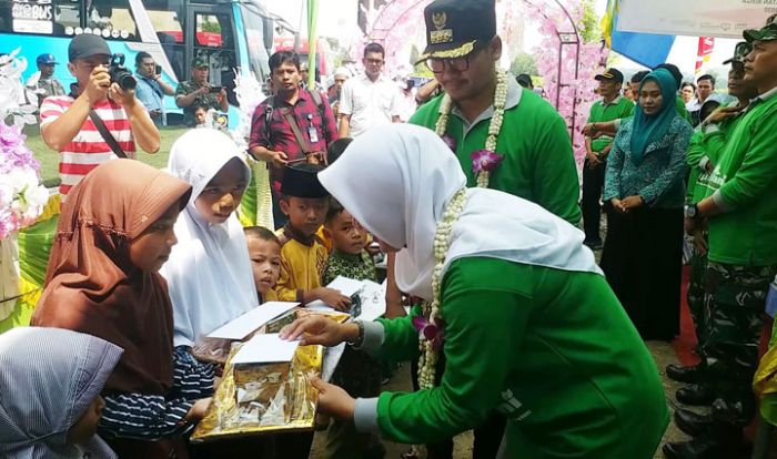 Zainab Zuraidah Ajak Petani Bangkalan Bangga Dengan Profesinya Zainab Zuraidah Ajak Petani Bangkalan Bangga Dengan Profesinya