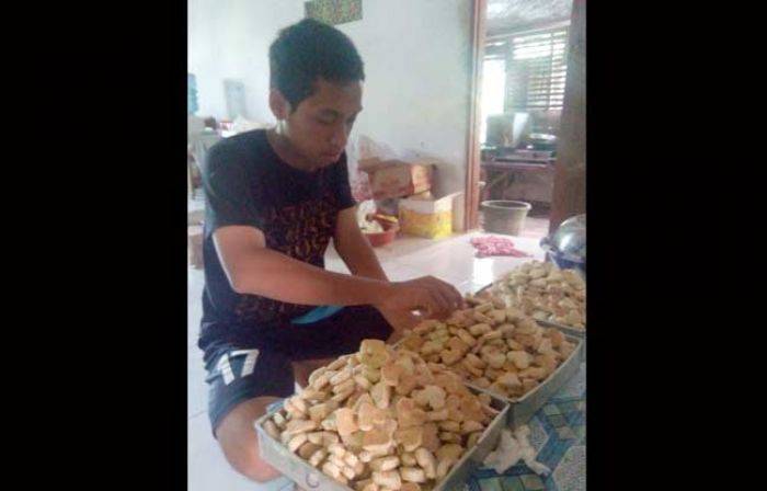 Pembuat Kue Lebaran di Bojonegoro Mulai Kebanjiran Pesanan Pembuat Kue Lebaran di Bojonegoro Mulai Kebanjiran Pesanan