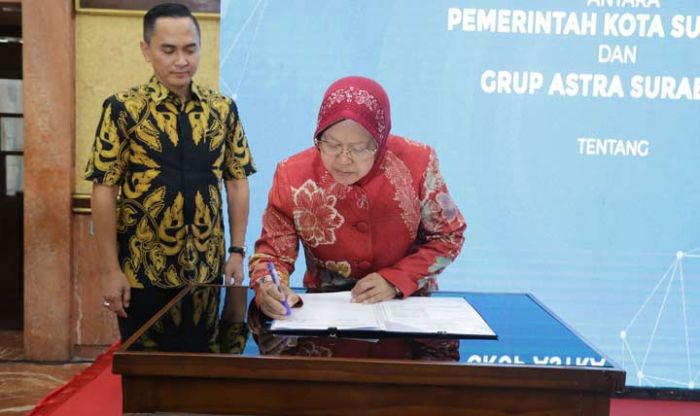 Risma Menangis hingga Sujud Syukur karena Astra Terima Anak-anak Putus Sekolah Dalam Program Magang