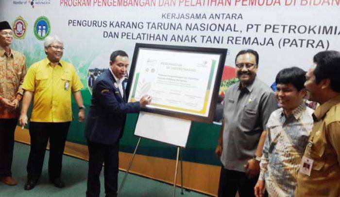 Petrokimia Gandeng Pemuda di Sektor Pertanian untuk Wujudkan Ketahanan Pangan Petrokimia Gandeng Pemuda di Sektor Pertanian untuk Wujudkan Ketahanan Pangan