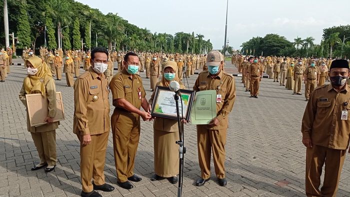 4 Sekolah di Gresik Sabet Penghargaan Adiwiyata Tingkat Jatim 4 Sekolah di Gresik Sabet Penghargaan Adiwiyata Tingkat Jatim