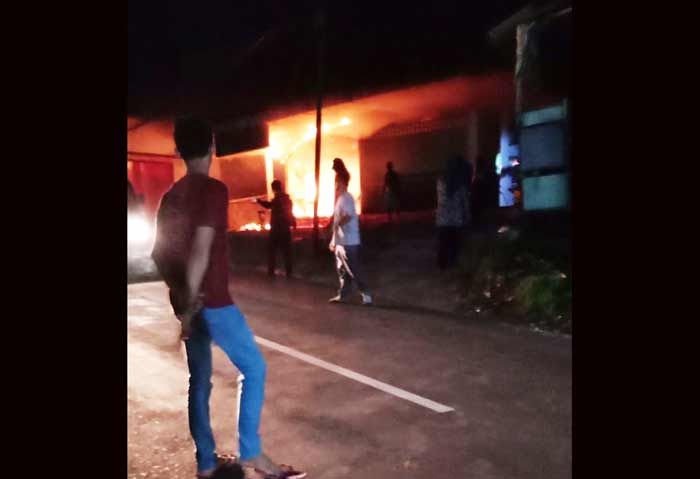 ATM BRI di Desa Slawe Kecamatan Watulimo Trenggalek Terbakar