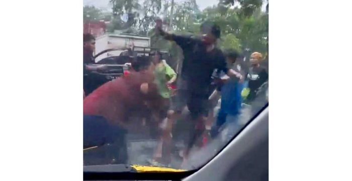 Polsek Bubutan Amankan Pelaku Pengeroyokan di Perempatan Demak-Dupak