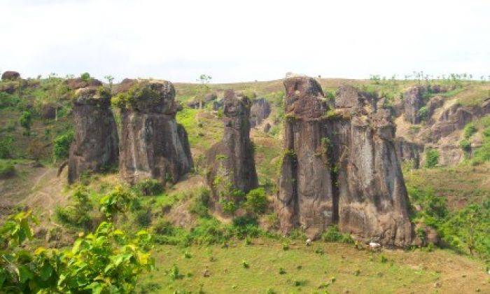 Wisata Batu Solor Bondowoso, Stonehenge-nya Indonesia