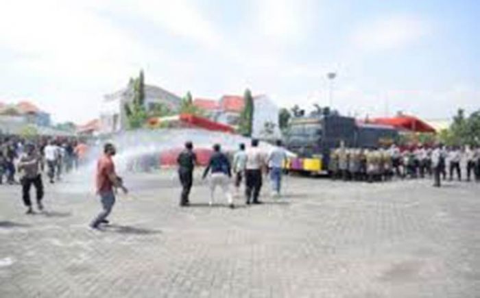 Polres Pasuruan Kota Gelar Simulasi Pengamanan Pilkada 2020 Polres Pasuruan Kota Gelar Simulasi Pengamanan Pilkada 2020