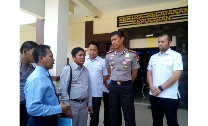 Keluarga Korban Pasien RSI Siti Khodijah Melapor di SPKT Polresta Sidoarjo Keluarga Korban Pasien RSI Siti Khodijah Melapor di SPKT Polresta Sidoarjo