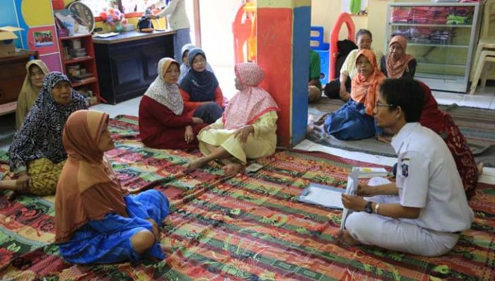Begini Cara Pemkot Surabaya Bersinergi dengan Kader Kesehatan Begini Cara Pemkot Surabaya Bersinergi dengan Kader Kesehatan