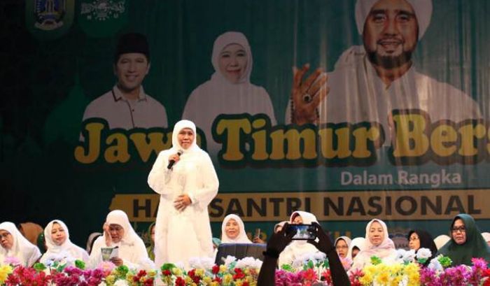 Kemarau Panjang, Gubernur Khofifah Minta Pesantren Beri Kado Salat Istisqo Kemarau Panjang, Gubernur Khofifah Minta Pesantren Beri Kado Salat Istisqo