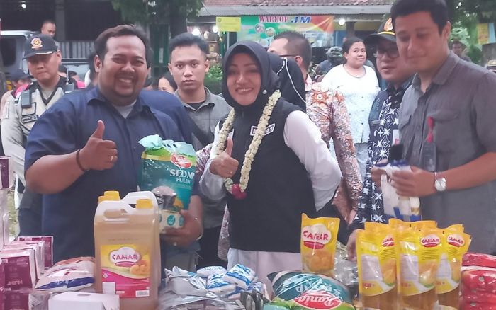 Dibuka Bupati Ikfina, Pasar Murah HBKN Natal 2022 dan Tahun Baru 2023 Diserbu Warga