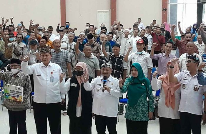 Penuhi Janji Kampanye, Bupati Situbondo Beri Insentif untuk 3.345 Ketua RT Penuhi Janji Kampanye, Bupati Situbondo Beri Insentif untuk 3.345 Ketua RT