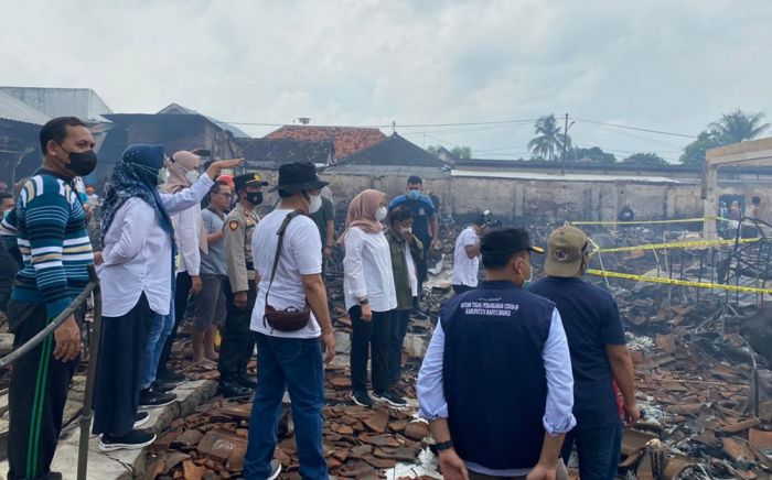 Pedagang Pasar Galekan Banyuwangi Enggan Direlokasi Pedagang Pasar Galekan Banyuwangi Enggan Direlokasi