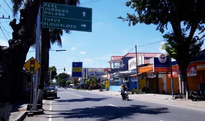 ​Lebaran di Kediri Lengang, Pintu Rumah Warga Ditulis: Sementara Tak Menerima Tamu