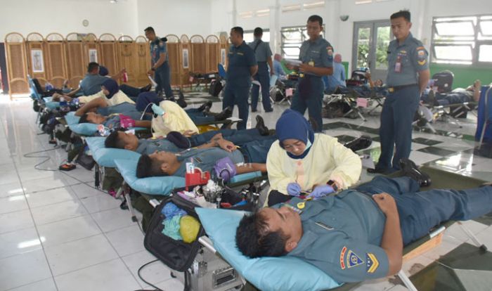 Donor Darah, Salah Satu Cara Prajurit Koarmada II Jaga Kesehatan Donor Darah, Salah Satu Cara Prajurit Koarmada II Jaga Kesehatan
